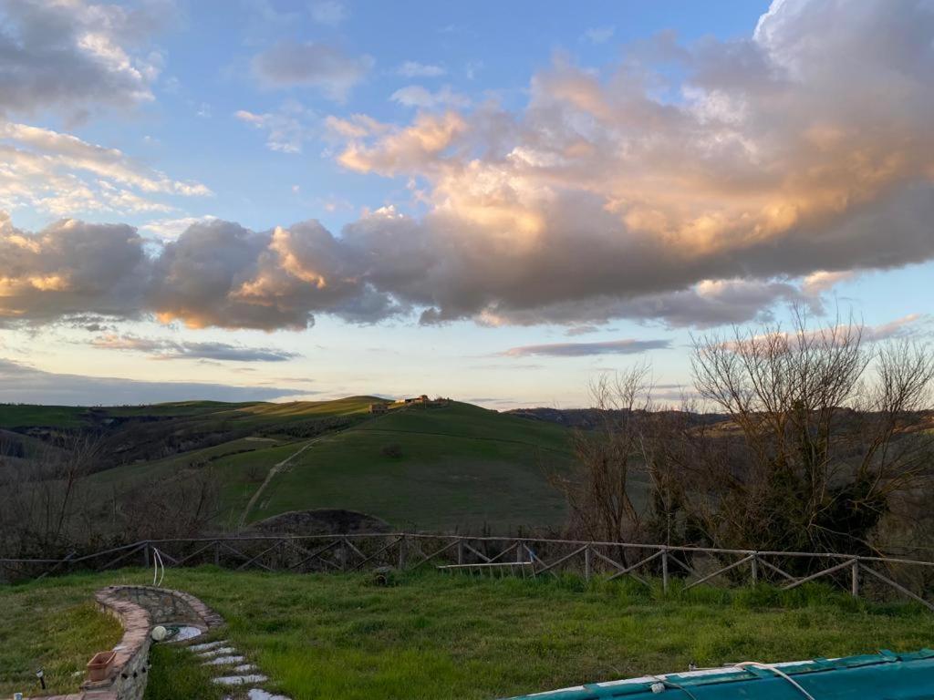 La Casina Di Helen Apartment Montalcino Exterior foto