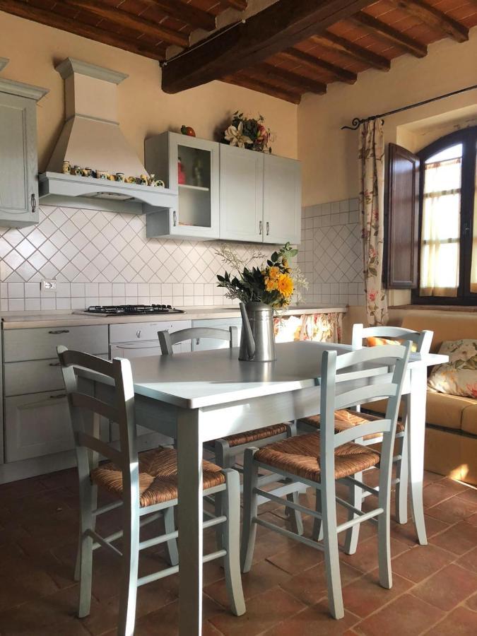 La Casina Di Helen Apartment Montalcino Exterior foto